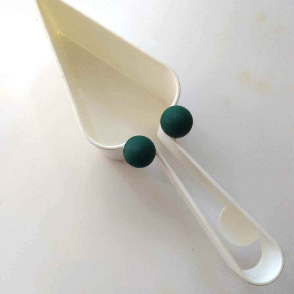 Tupperware server